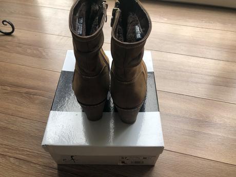 Čižmy street feet, 37