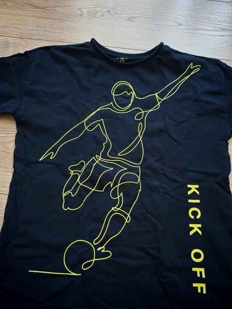 Tričko futbalista, reserved,152