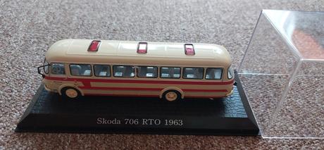 Autobus škoda 706 rto 1963, 
