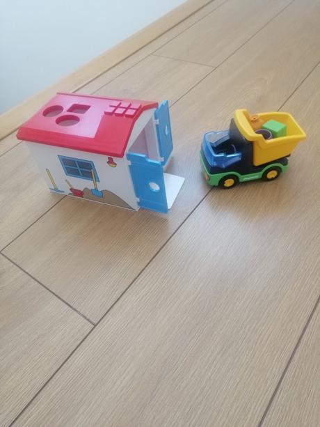 Auto, domček a príslušenstvo, 