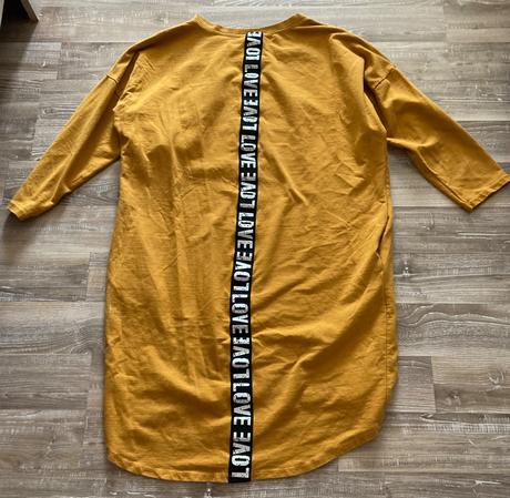 Teplákové šaty alebo aj ako tunika/tričko, 