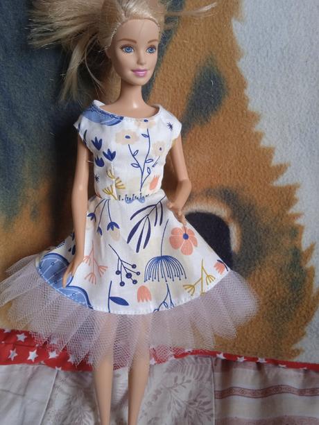 Šaty pre babiku barbie,