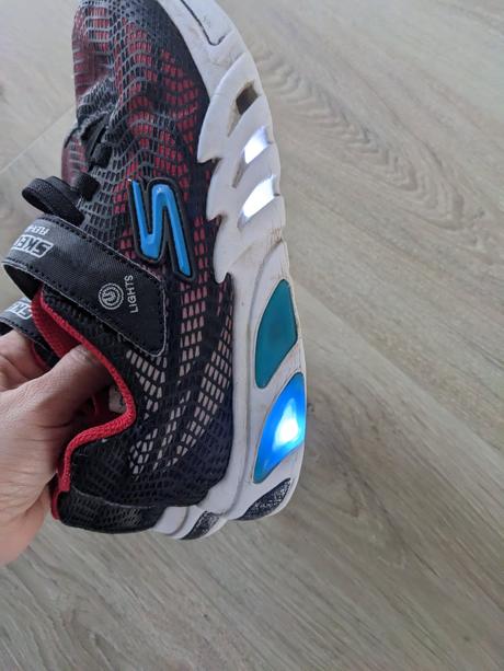 Tenisky skechers, skechers,33