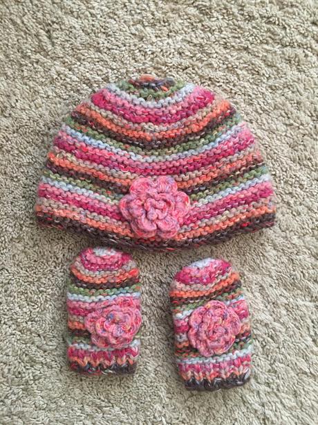 Čapica + rukavice next, next,98