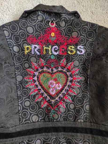 Kabát love & love na štýl desigual, s