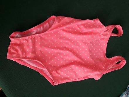 Dievčenské plavky, 98