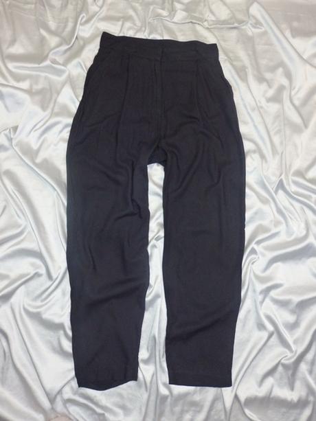 Kvalitné dámske nohavice, 36