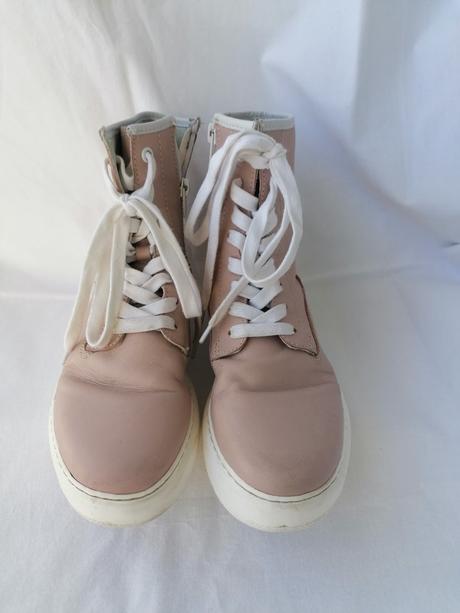 Celokoženné pudrovoružové topánky, baťa,36