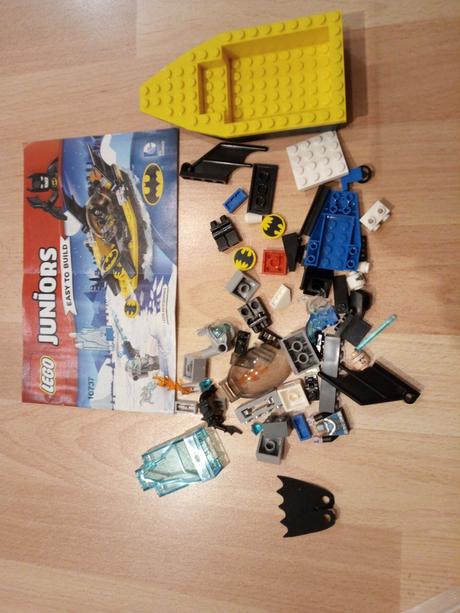 Lego juniors batman vs. mr. freeze, 