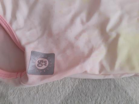 Bledoruzove dievcenske plavky, reima,122