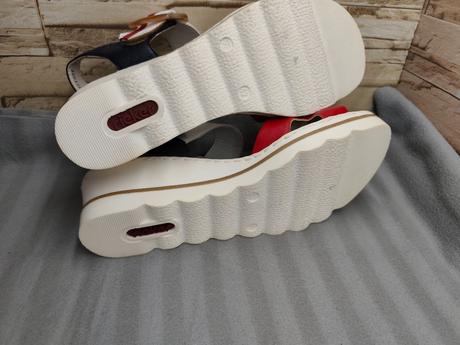 Rieker 42 - dámske sandále na platforme, rieker,42