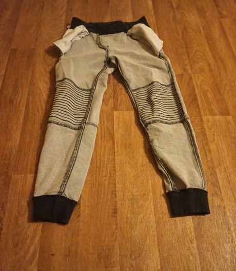 Chapter yong nohavice, chapter young,146