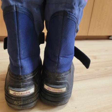 Snehule columbia, columbia,32