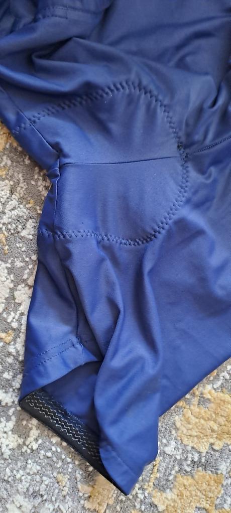 Cyklonohavice pre chlapca, 146