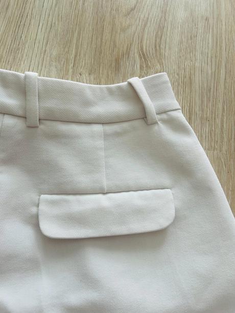 Krásne elegantné šortky značky zara, zara,m