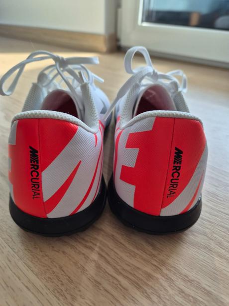 Kopacky turfy nike, velk. 38, nike,38
