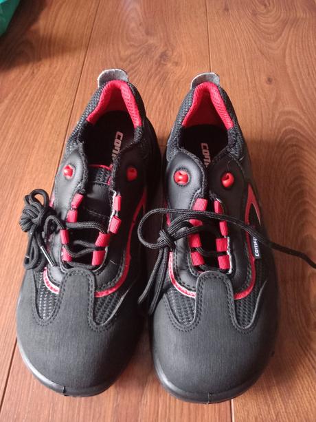 Pracovné poltopanky, 41