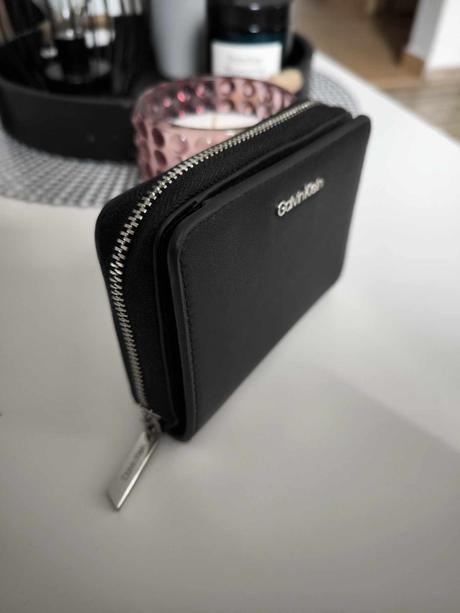 Peńaženka calvin klein - predane, calvin klein