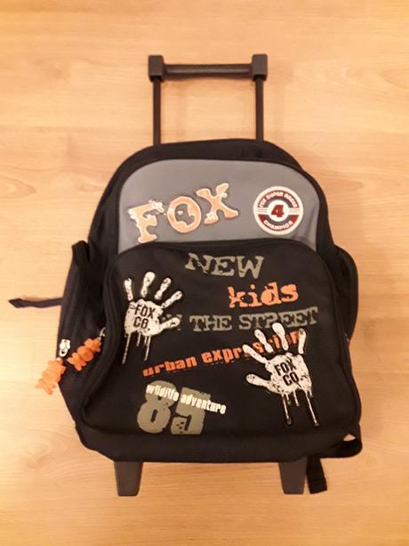 Školská taška na kolieskach,