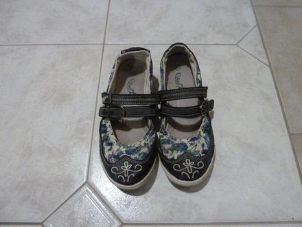 Dievčenske topánky , 33