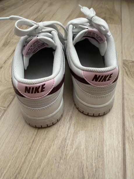 Nike w dunk low se emea tenisky, nike,39