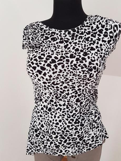 Asymetrická leo tunika zn.zara vel.m, zara,m