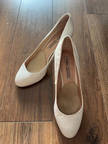 Kozene svadobne lodicky, 40