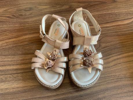 Sandalky, lasocki,32