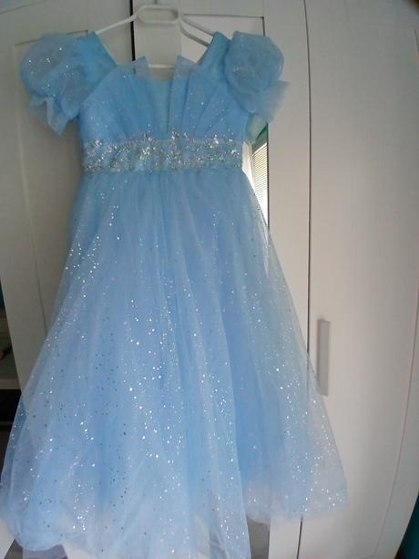 Šaty pre princeznú popolušku, 128