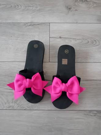 Šľapky s mašľou, 39