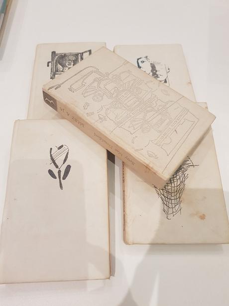 Retro knihy pre dievčata čajka,