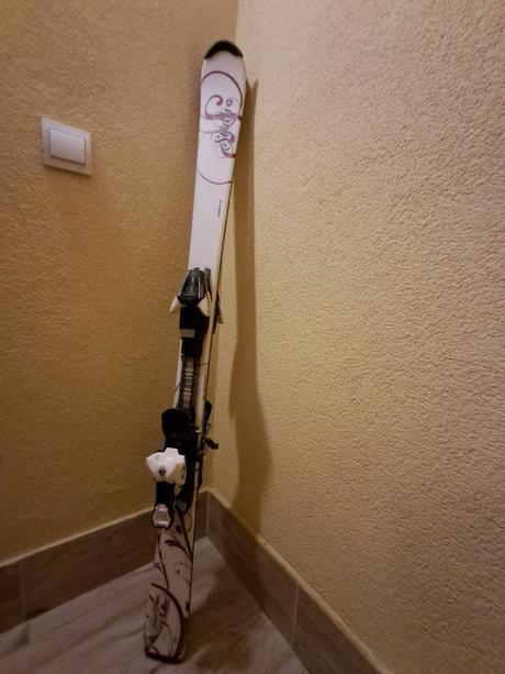 Detské dievčenské lyže, 130-139 cm