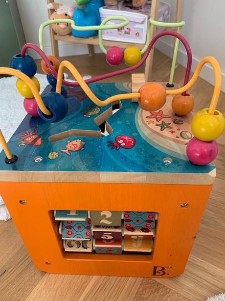 Interaktívna drevena kocka, 