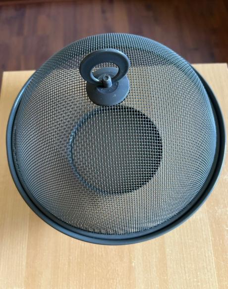 Košík z kovovej sieťoviny na potraviny, 