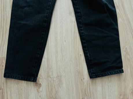 Krásne štýlové bavlnené rifle značky h.i.s, m