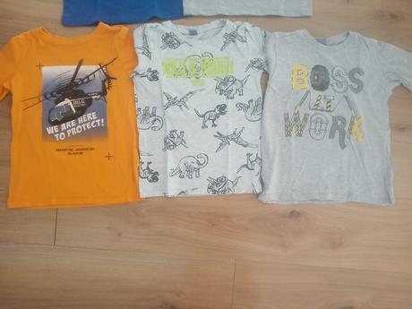 Tričká s dlhým rukávom  4 eur / ks, 128