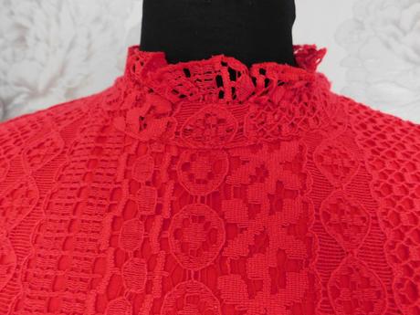 Pekna čipkovana bluzka, kappahl,38