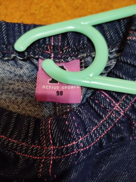 Dievčenské legíny, 98