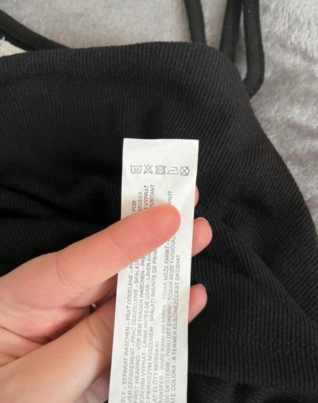 Čierny crop top, s