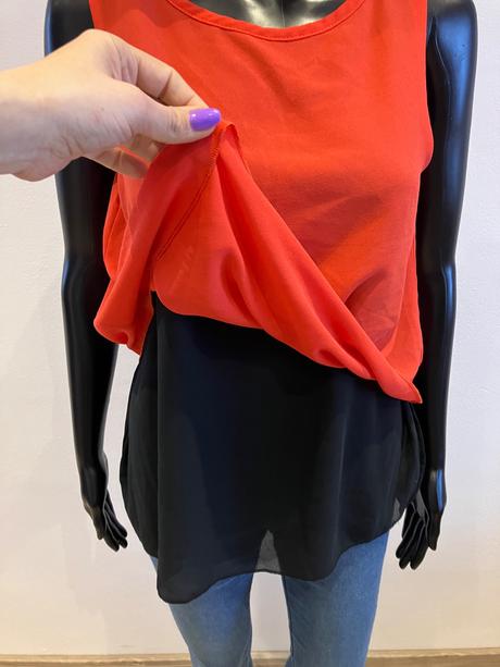 Dámska lososovo-čierna blúzka (m), m