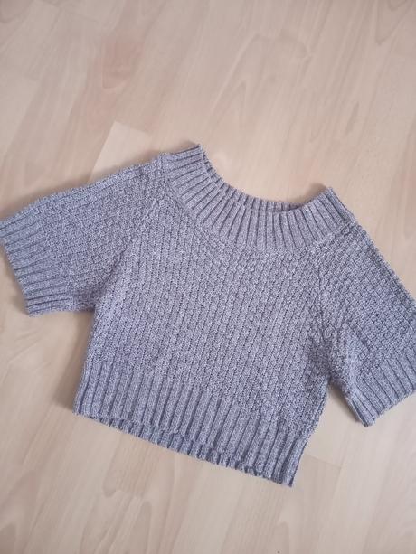 Upletovy crop top s/m, s