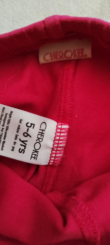 Tielko a kraťasy , 116, 4, 104–116