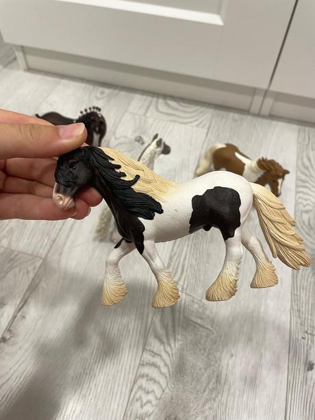 Schleich ťažné kone, 