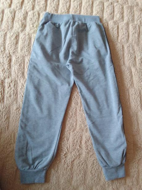 Chlapčenské tepláky, 122