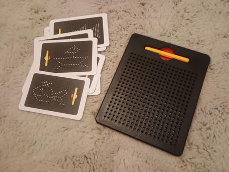 Magnetická tabuľa s guličkami,