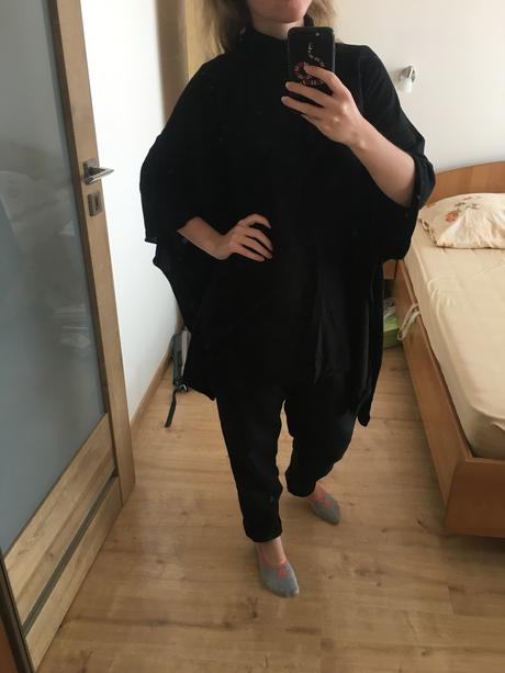 Čierne pončo, h&m