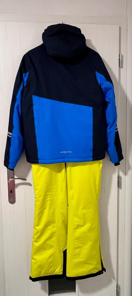 Krásny kvalitný komplet, alpine pro,164