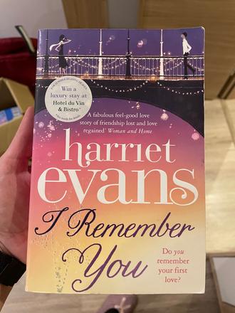 I remember you harriet evans kniha,