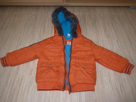 Krasna zimna bundicka,86,caa, c&a,86