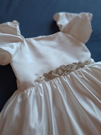 Šaty na 1.sv prijimanie, 152